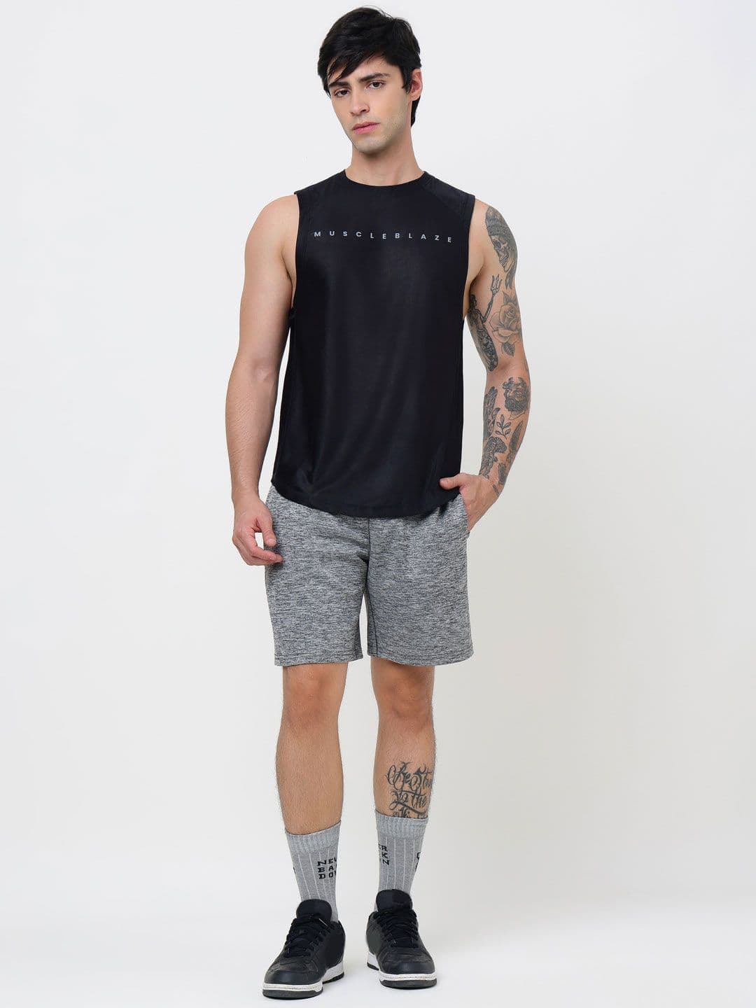 MuscleBlaze Unisex Brand Logo Printed Round Neck Compression T-shirt thumbnail 2