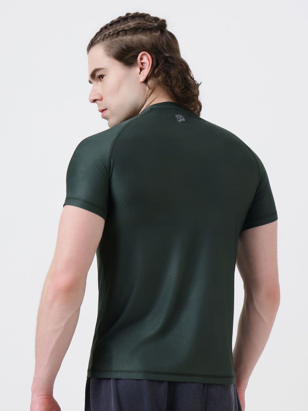 MuscleBlaze Unisex Brand Logo Printed Round Neck Compression T-shirt thumbnail 5