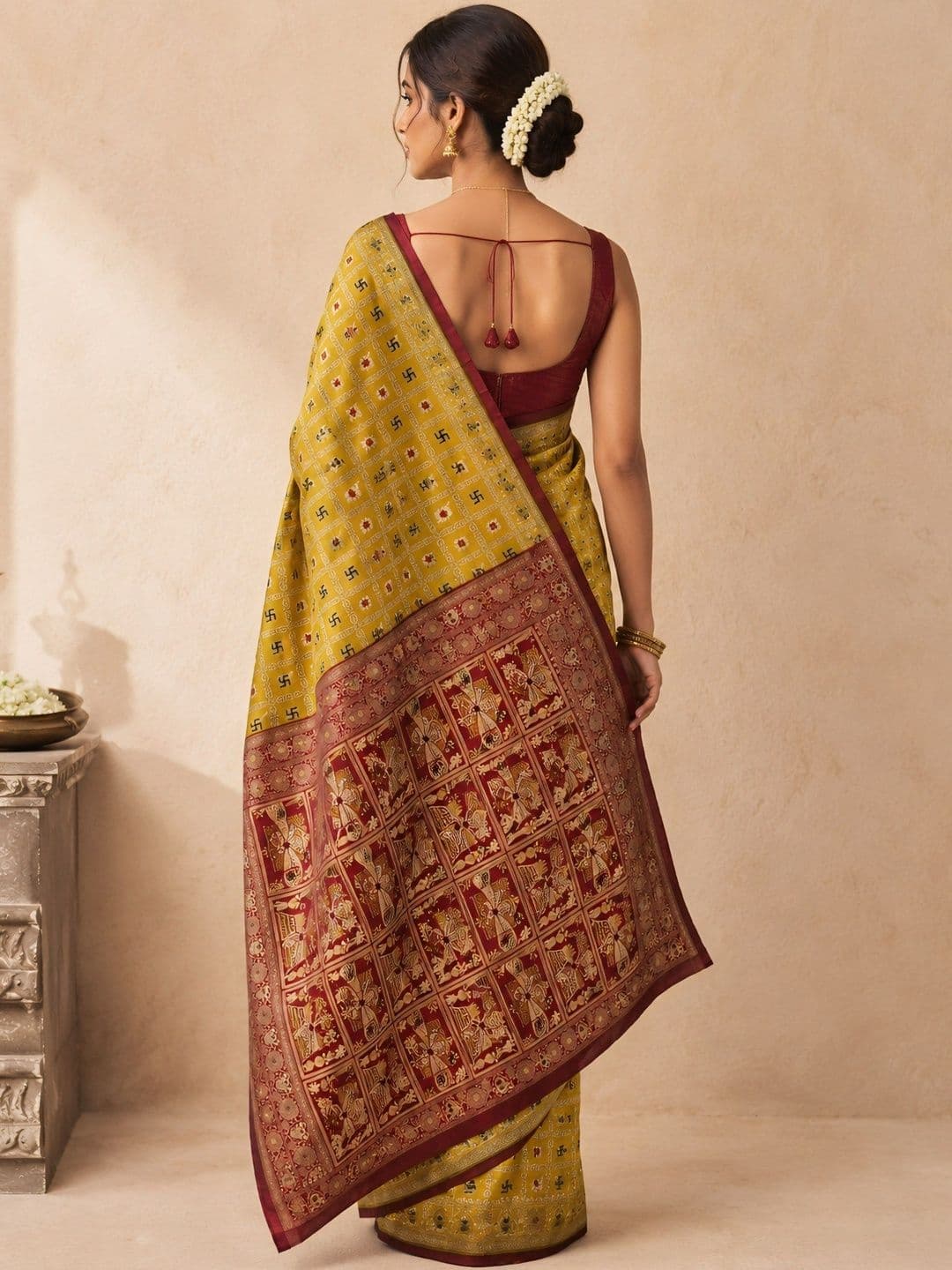 KAILASA Ethnic Motifs Zari Art Silk Handloom Kanjeevaram Saree thumbnail 3