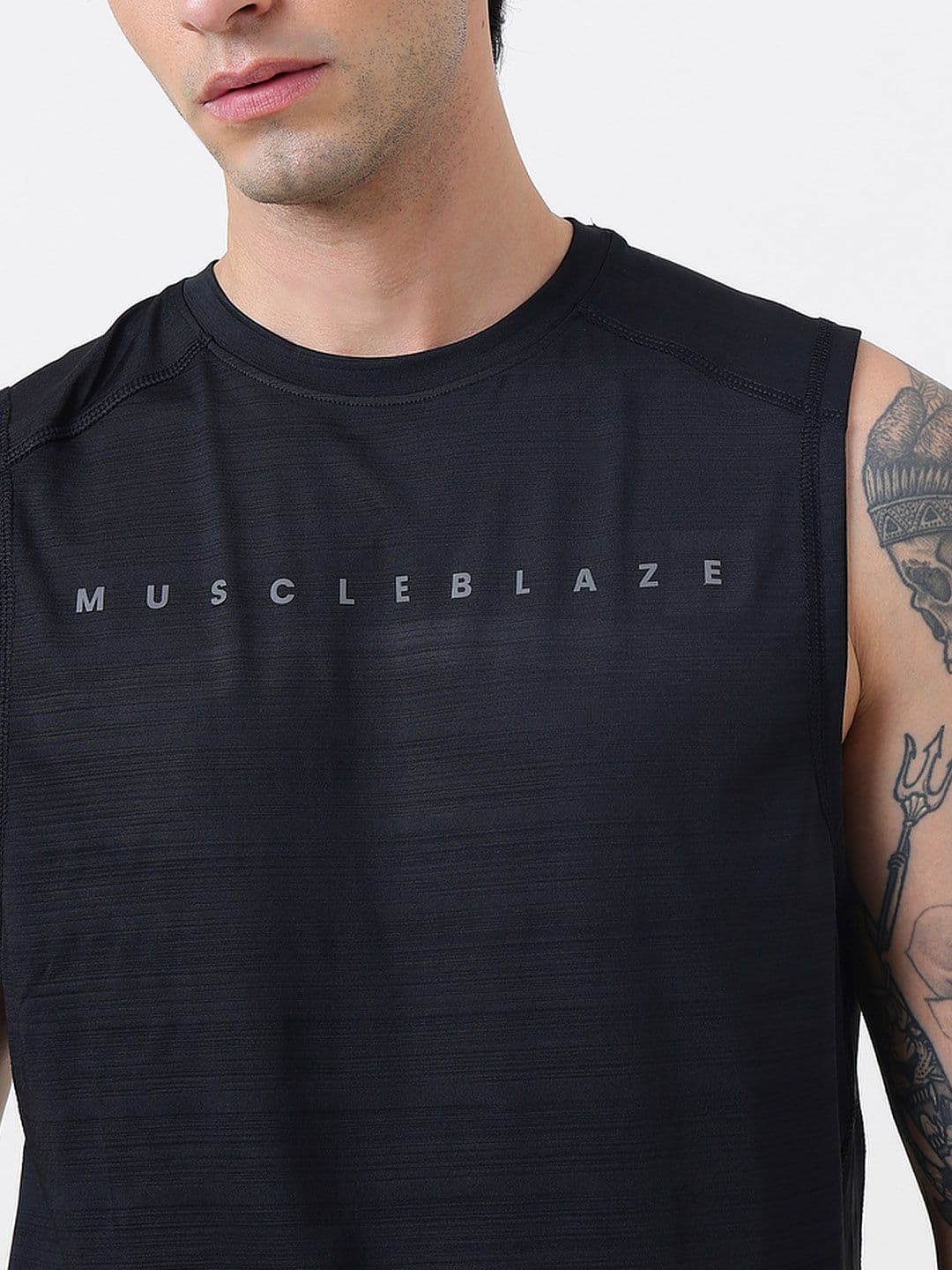 MuscleBlaze Men Sports T-shirt thumbnail 5