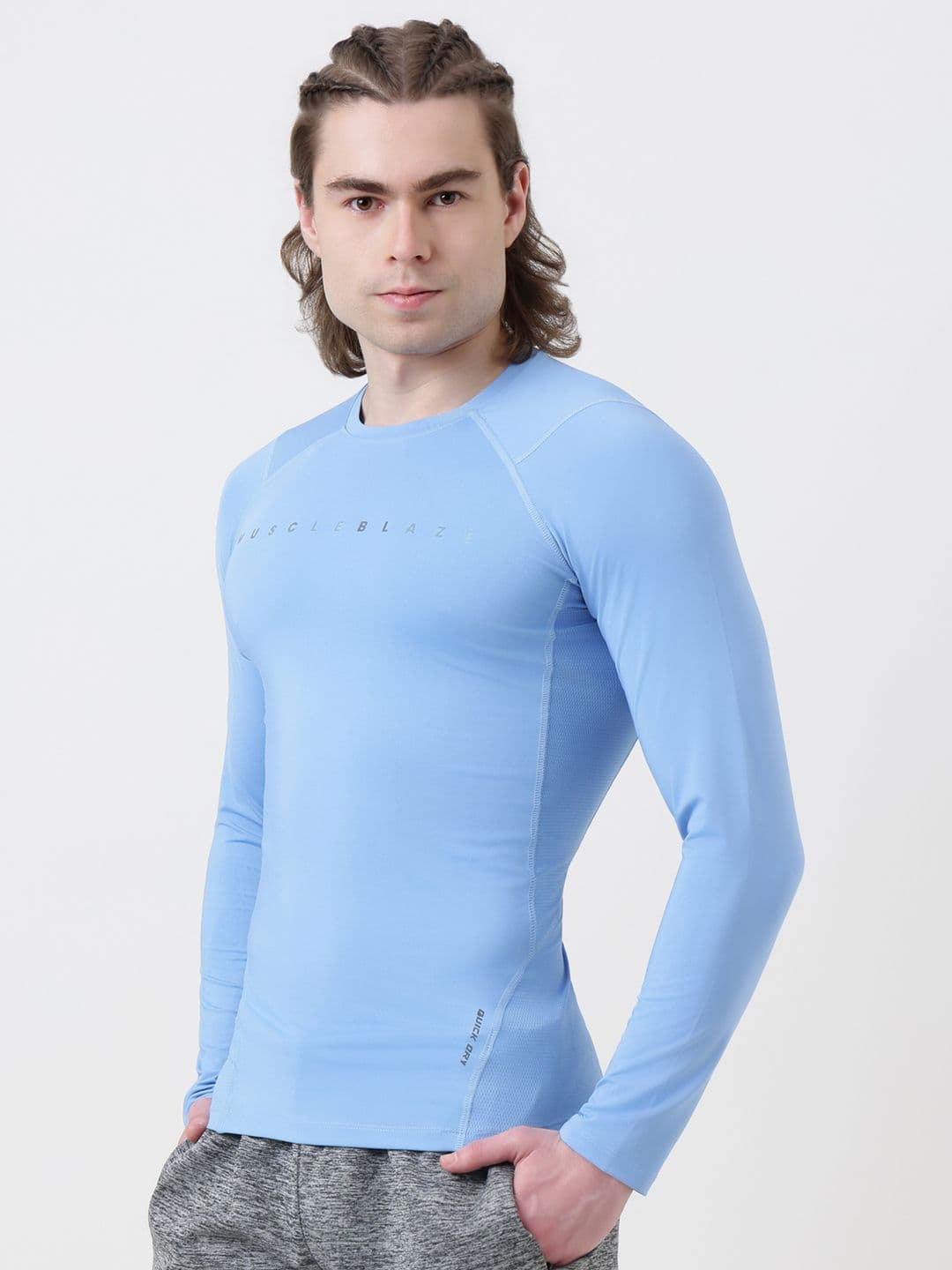 MuscleBlaze Unisex Brand Logo Printed Round Neck Compression T-shirt thumbnail 6