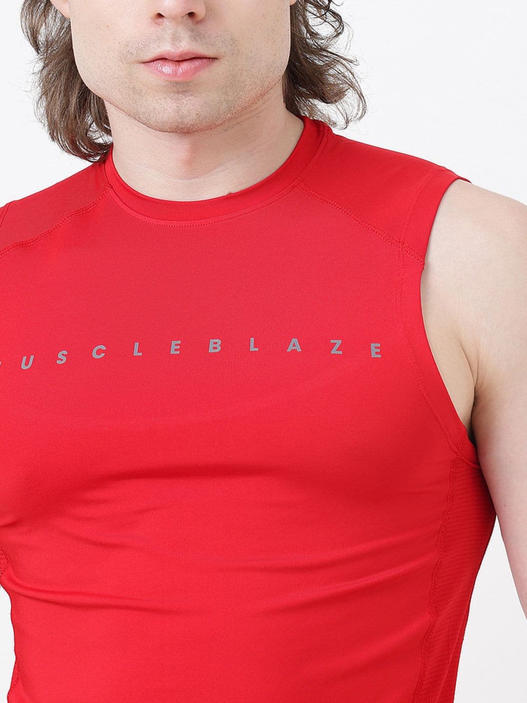 MuscleBlaze Unisex Brand Logo Printed Round Neck Compression T-shirt thumbnail 5