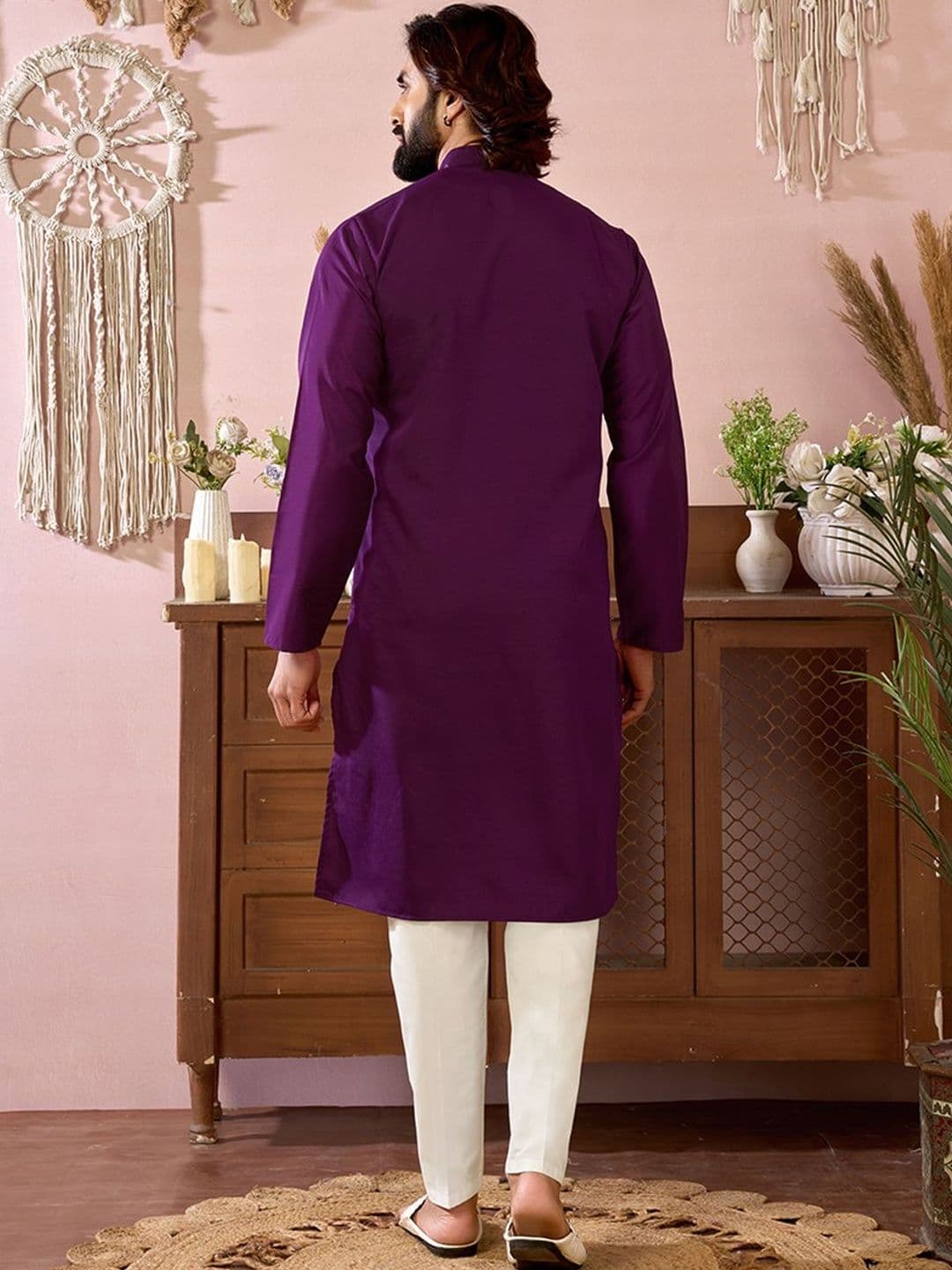 House of Pataudi Embroidered Cotton Mandarin Collar Knee Length Straight Kurta thumbnail 5