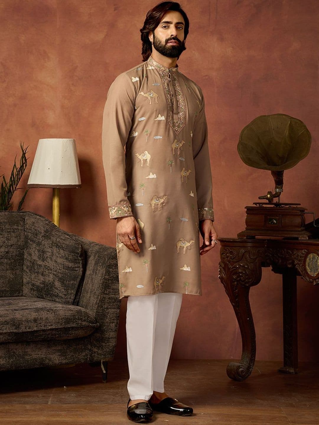 House of Pataudi Embroidered Cotton Mandarin Collar Knee Length Straight Kurta thumbnail 4