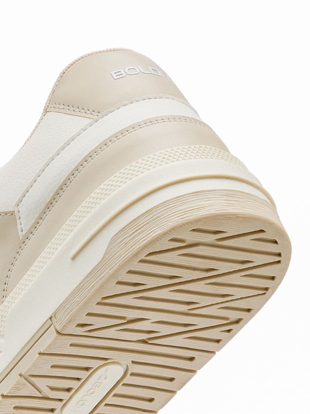 BOLDFIT Men White Turtledove Dripbloc Sneakers Shoes thumbnail 4