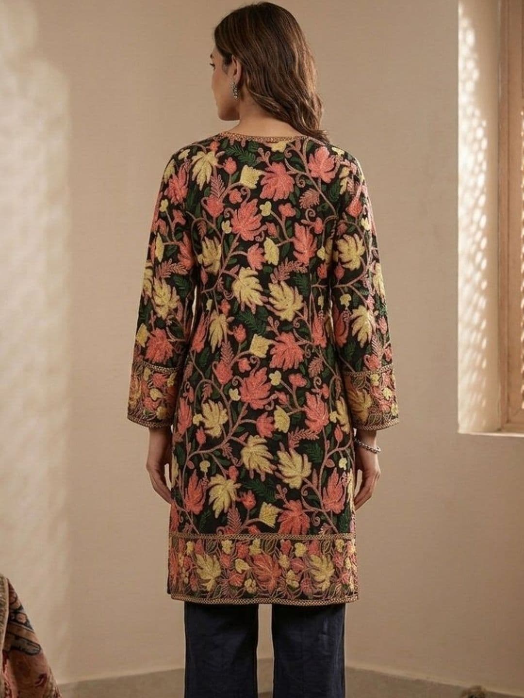 KTI Botanical Embroidered V-Neck Thread Work Thread Work Kurti thumbnail 4