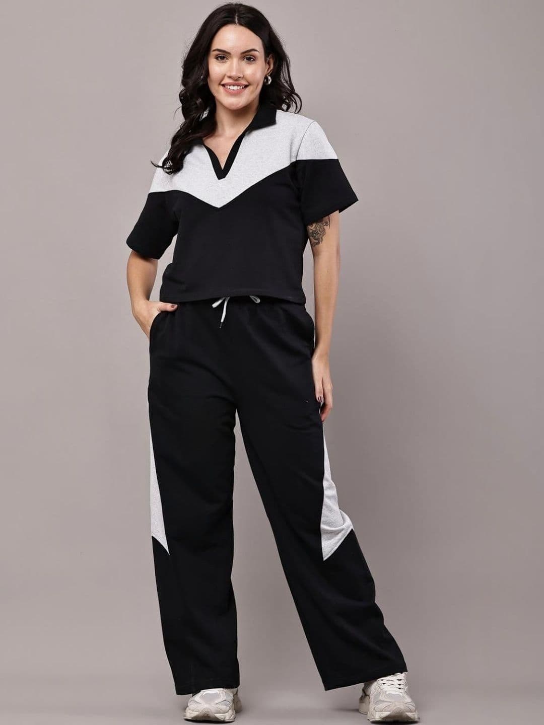 BAESD Women Colourblocked T-shirt with Trousers - view 1