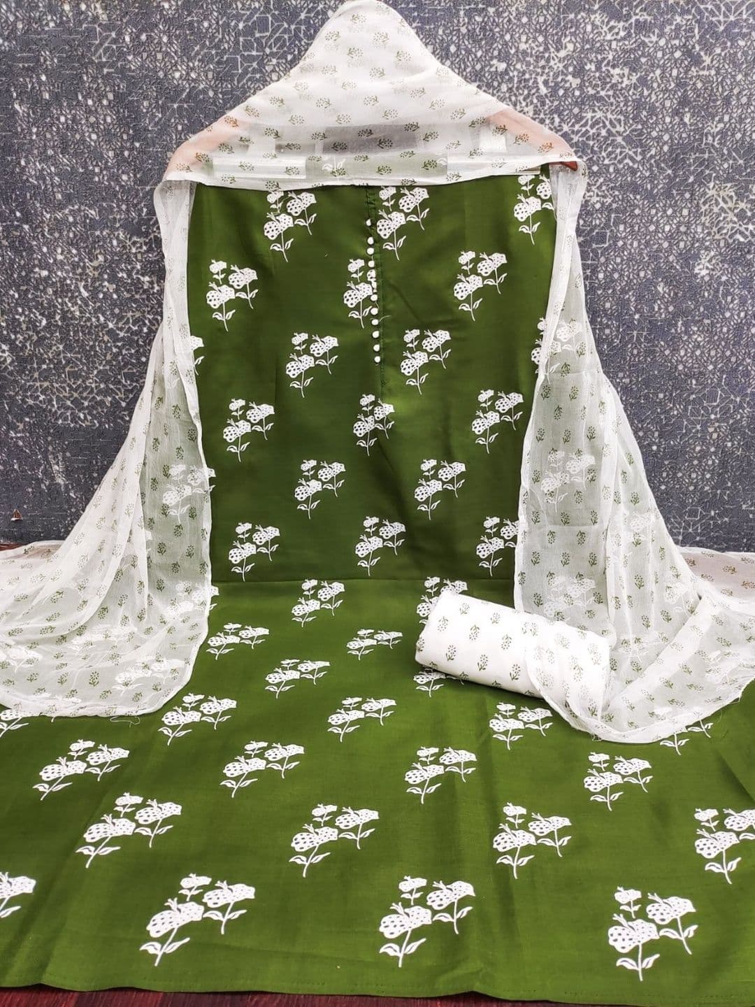 Panzora Printed Pure Cotton Unstitched Dress Material thumbnail 3