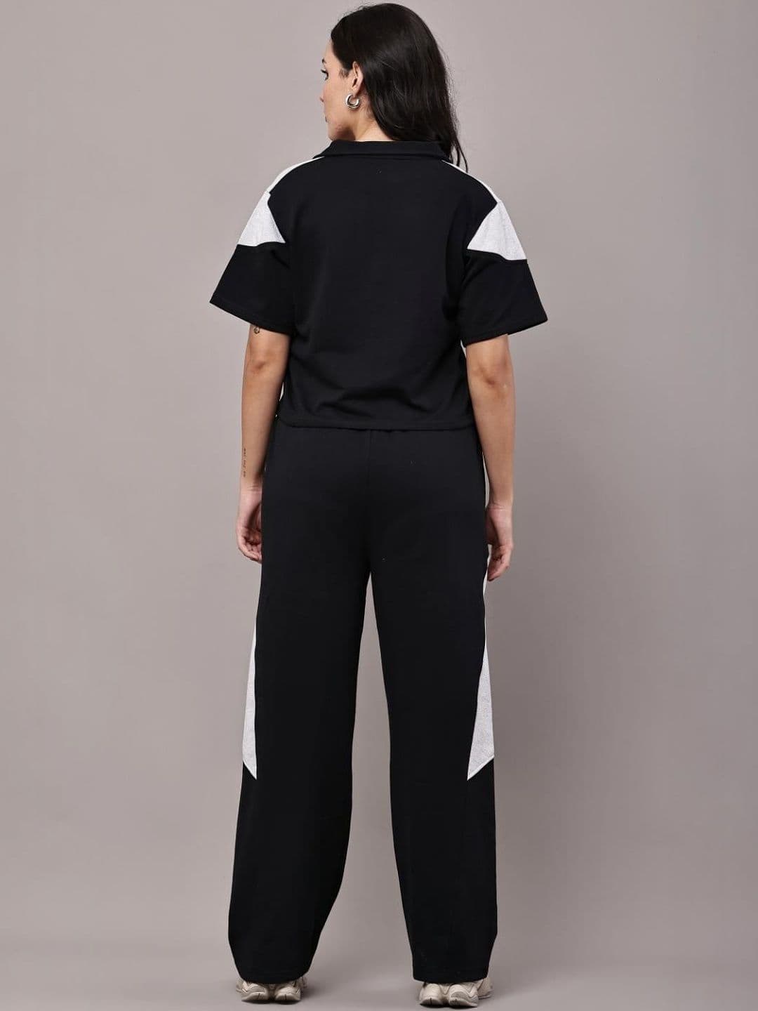 CLOTHINK INDIA Women Colourblocked T-shirt with Trousers thumbnail 3