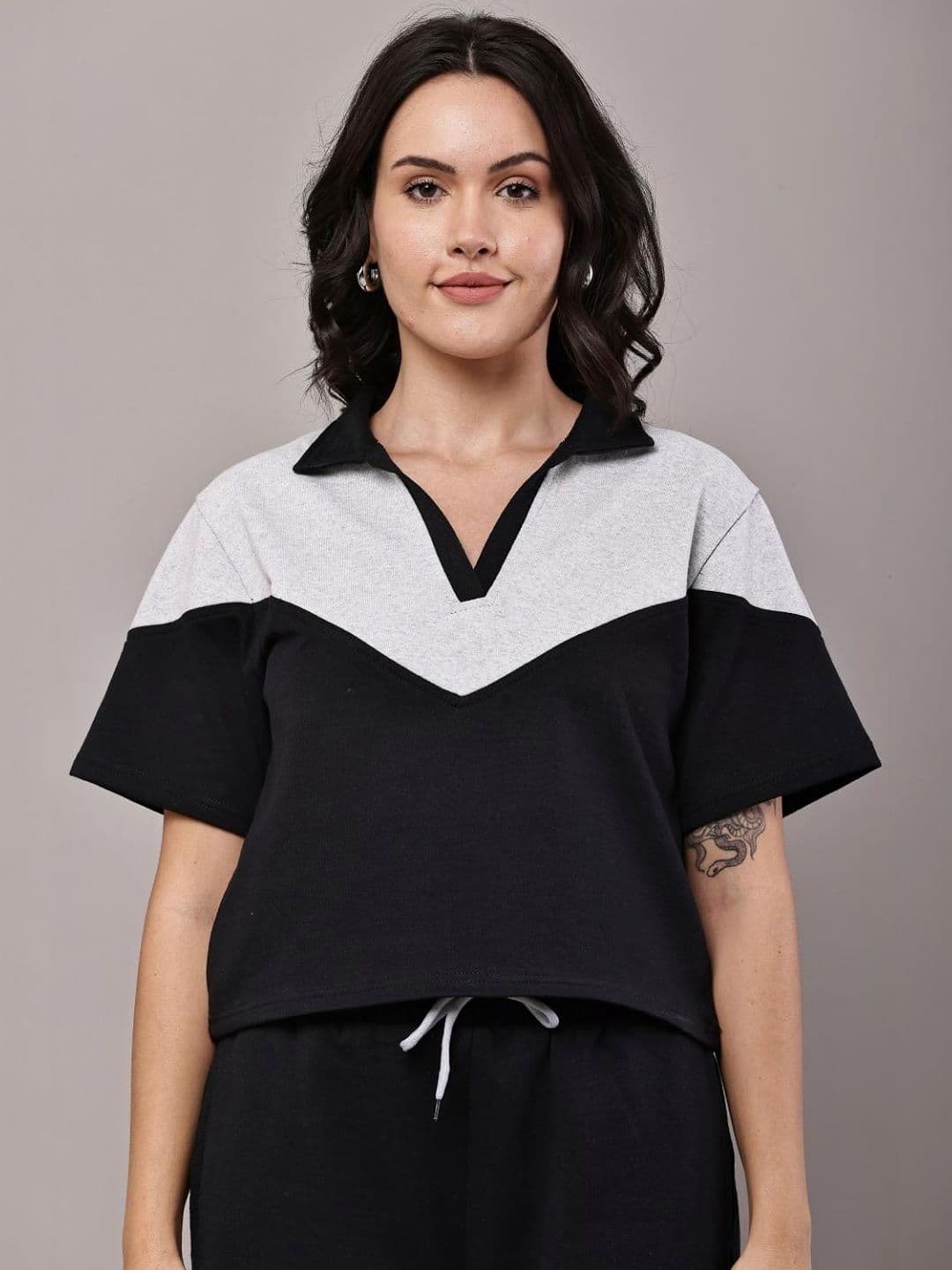 BAESD Women Colourblocked T-shirt with Trousers thumbnail 2