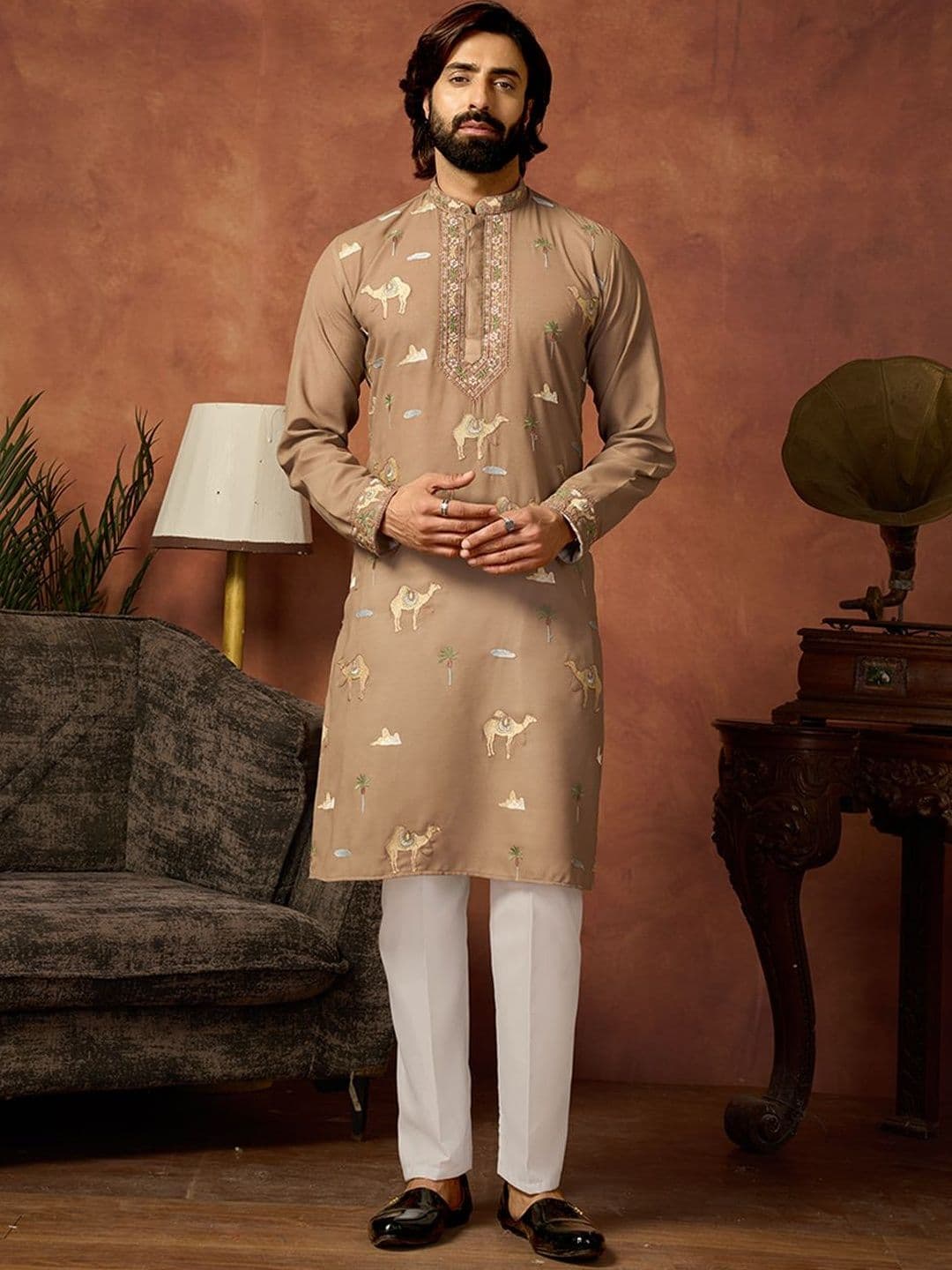 House of Pataudi Embroidered Cotton Mandarin Collar Knee Length Straight Kurta thumbnail 5