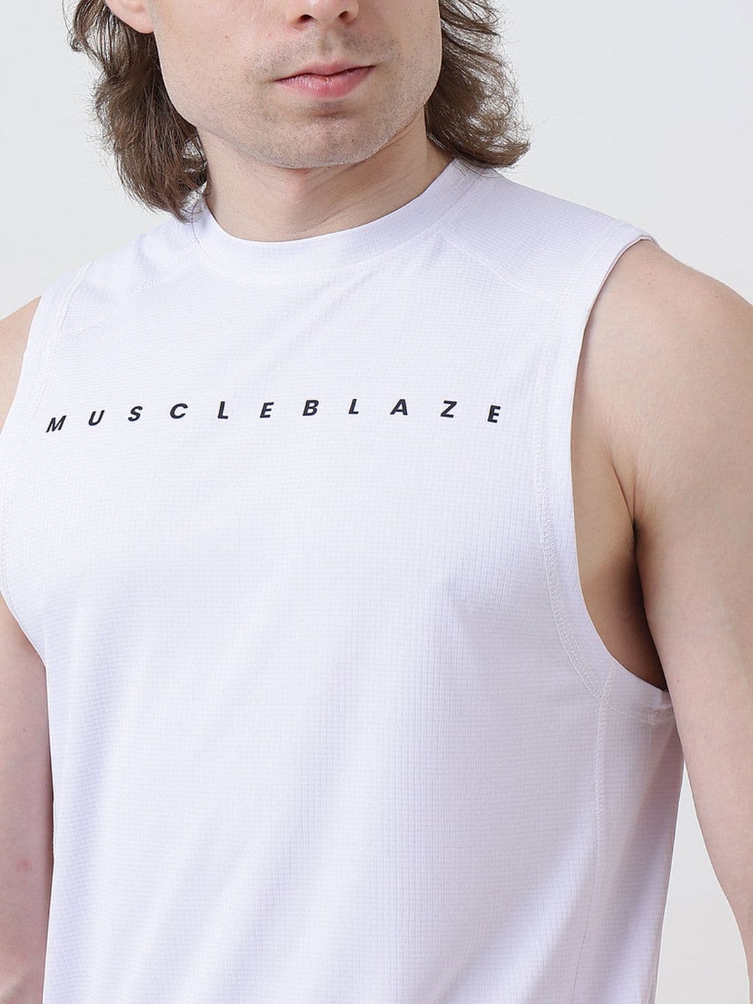 MuscleBlaze Unisex Brand Logo Printed Round Neck Slim T-shirt thumbnail 3
