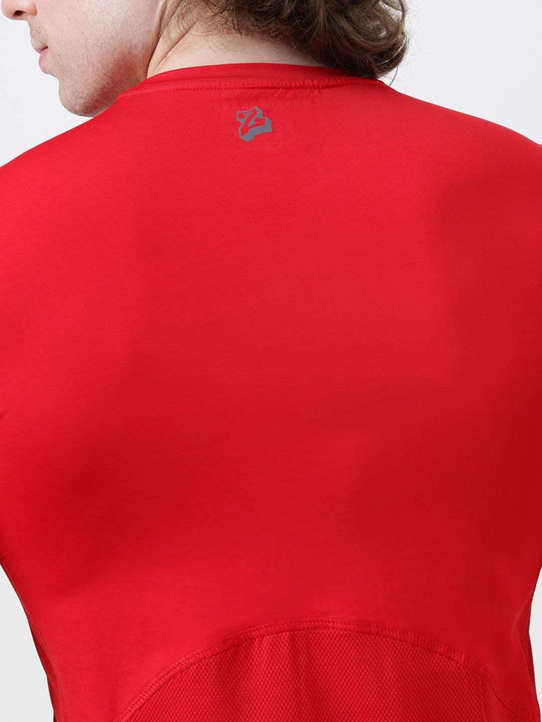 MuscleBlaze Unisex Brand Logo Printed Round Neck Compression T-shirt thumbnail 5