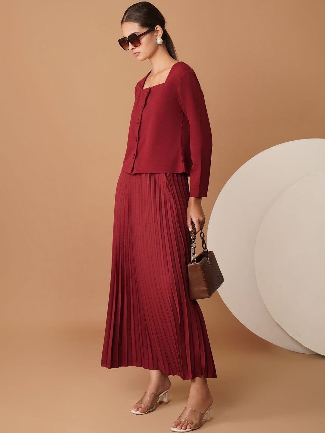 Chemistry Solid Top with Skirt thumbnail 3