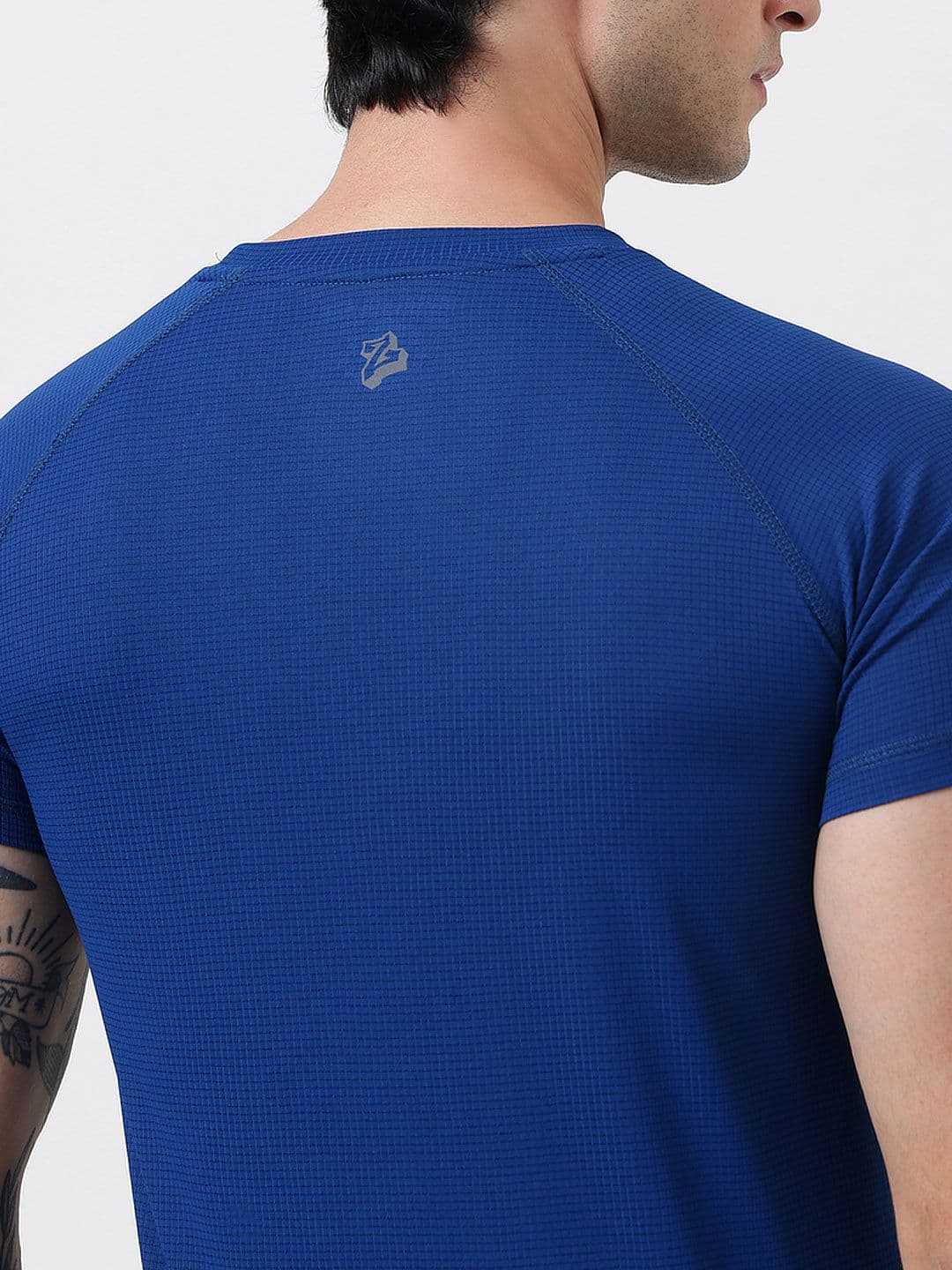 MuscleBlaze Unisex Brand Logo Printed Round Neck Compression T-shirt thumbnail 3