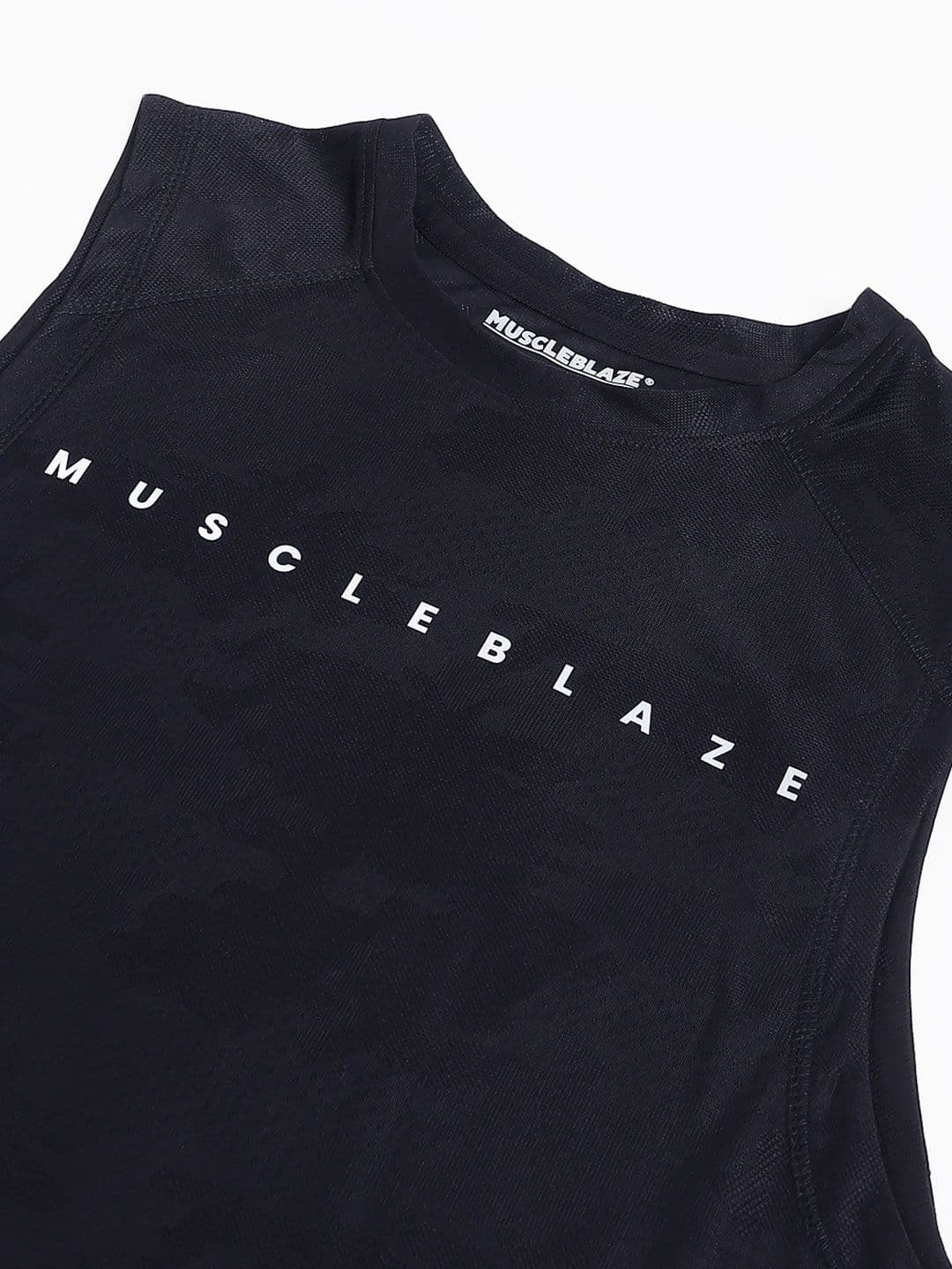 MuscleBlaze Unisex Brand Logo Printed Round Neck Compression T-shirt thumbnail 7
