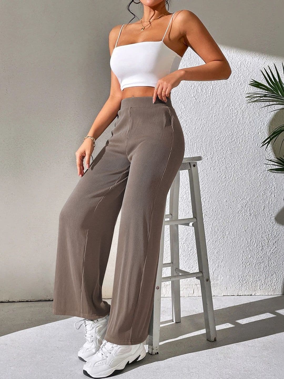 Neon Femme Women Textured High-Rise Trousers thumbnail 4