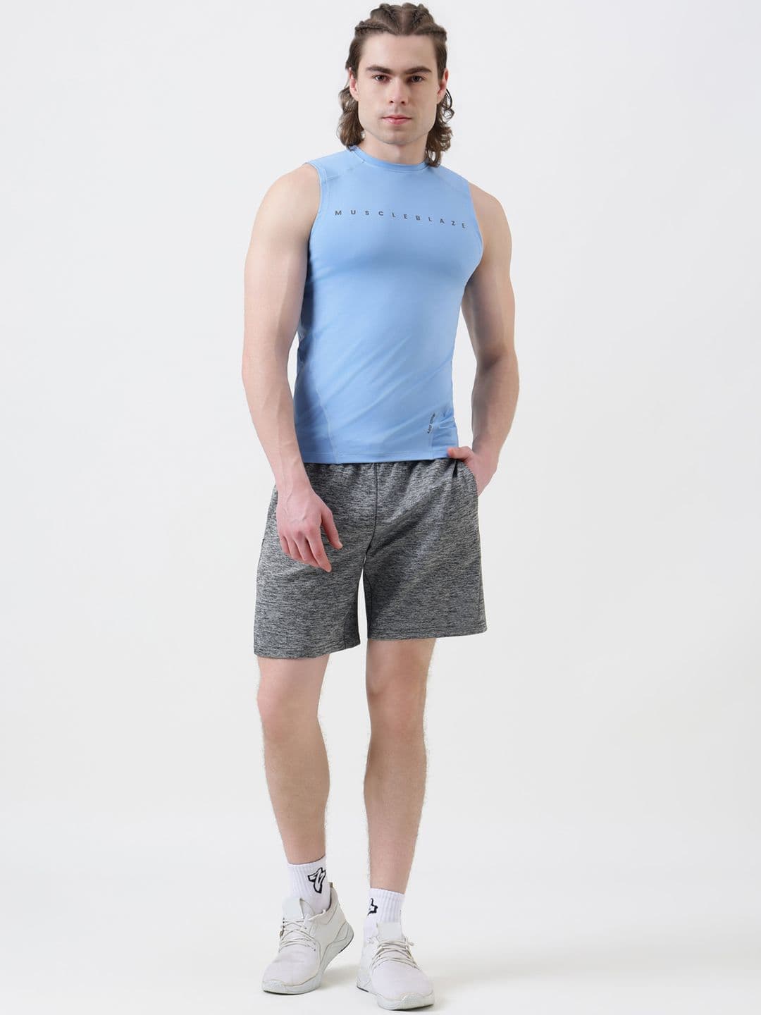 MuscleBlaze Unisex Brand Logo Printed Round Neck Compression T-shirt thumbnail 6