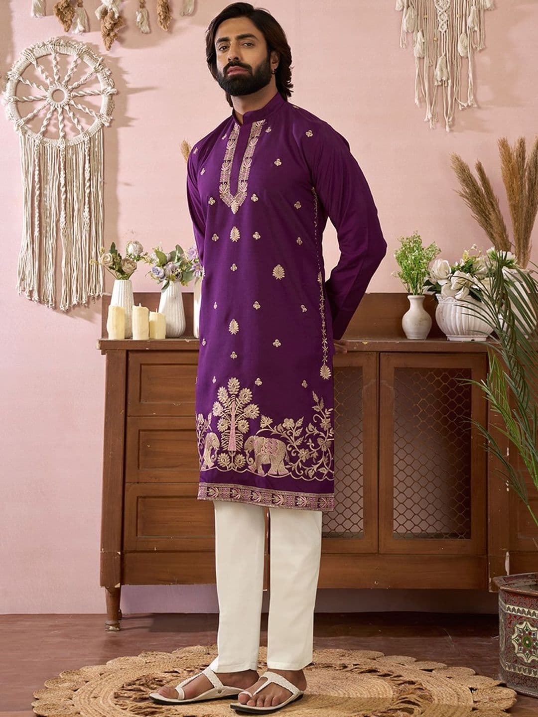 House of Pataudi Embroidered Cotton Mandarin Collar Knee Length Straight Kurta thumbnail 6