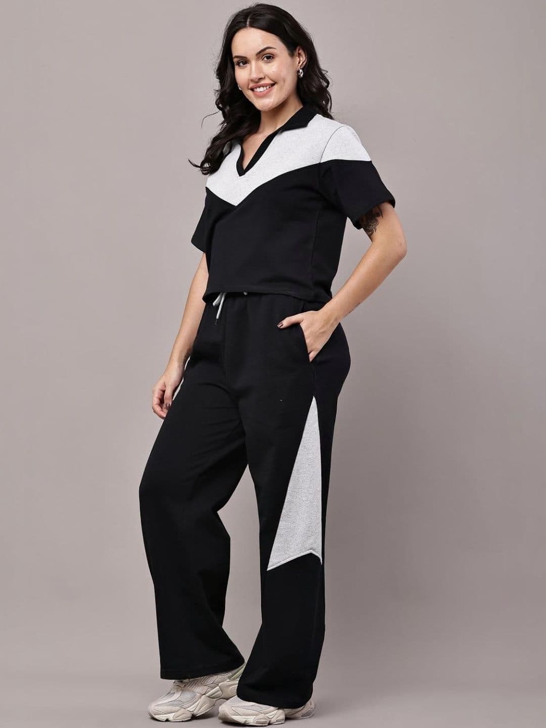 CLOTHINK INDIA Women Colourblocked T-shirt with Trousers thumbnail 6
