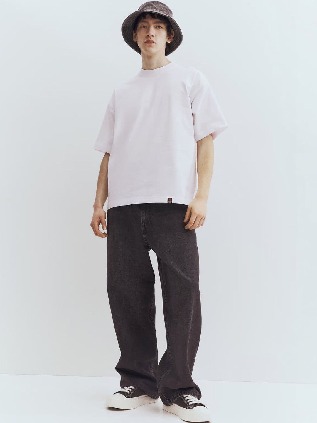 The Roadster Lifestyle Co Men Drop-Shoulder Sleeves Organic Cotton Blend T-shirt thumbnail 4
