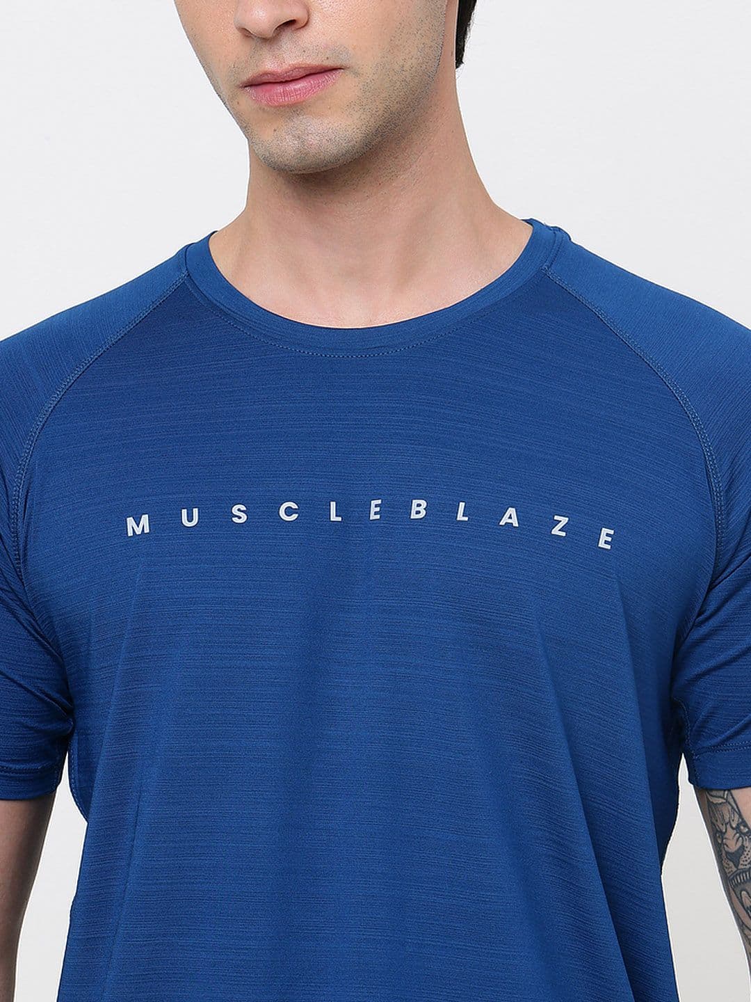 MuscleBlaze Active Round Neck T-Shirt for Men for Gym & Sports Teal Blue thumbnail 4