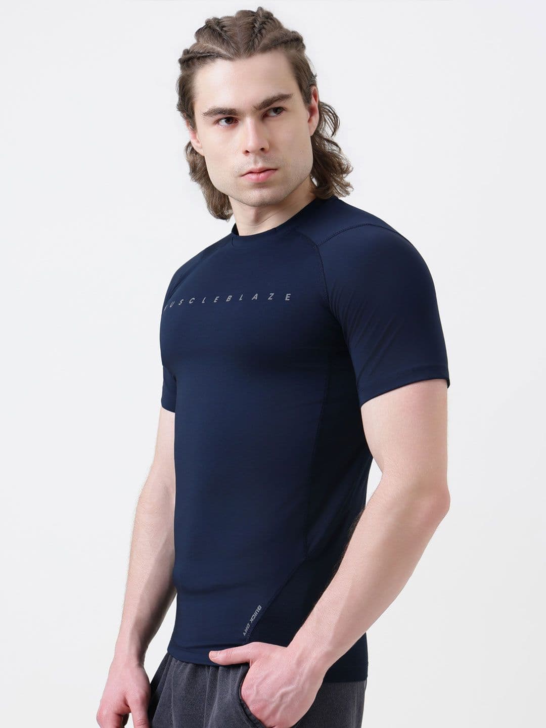 MuscleBlaze Unisex Brand Logo Printed Round Neck Compression T-shirt thumbnail 7