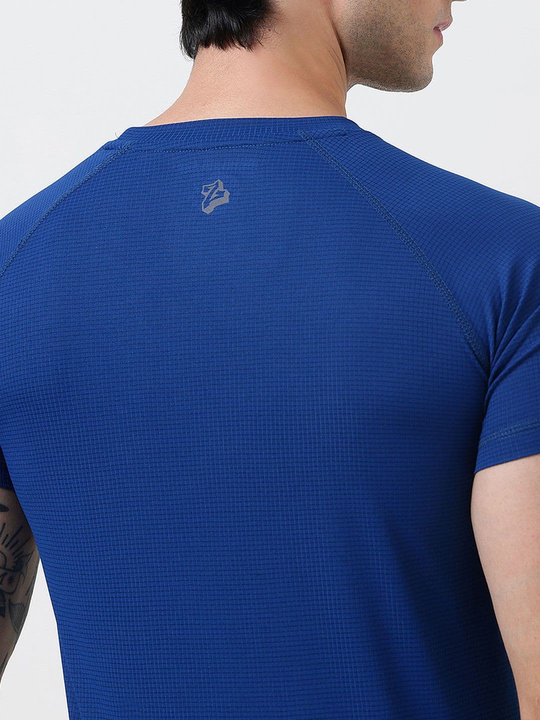 MuscleBlaze Unisex Brand Logo Printed Round Neck Compression T-shirt thumbnail 3