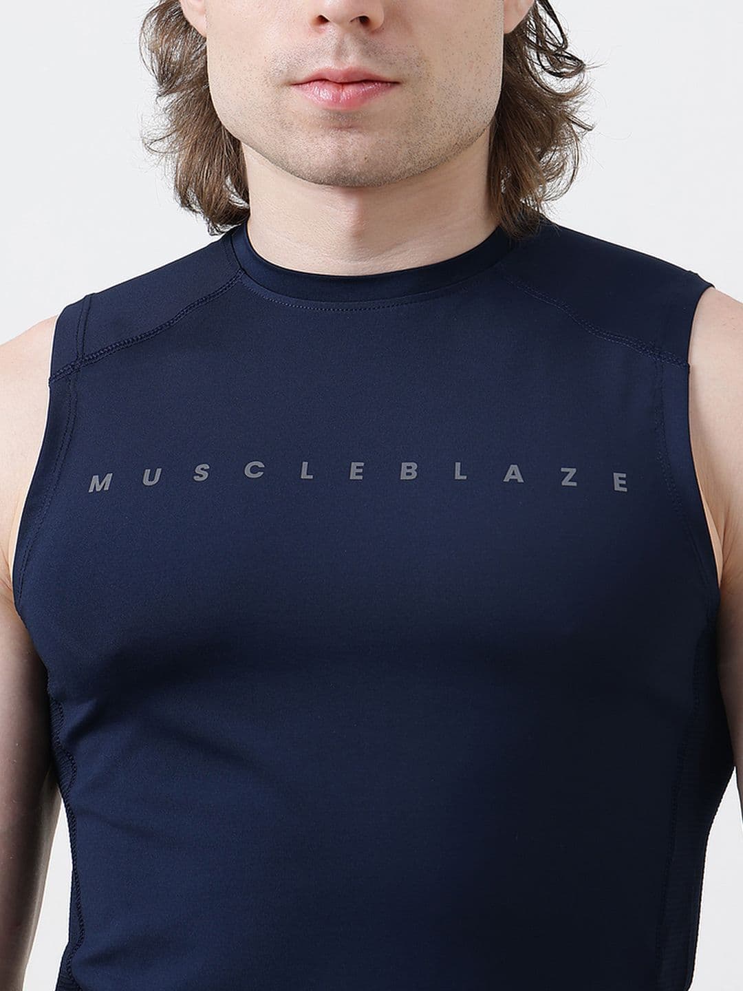 MuscleBlaze Men Brand Logo Printed Round Neck Compression T-shirt thumbnail 6
