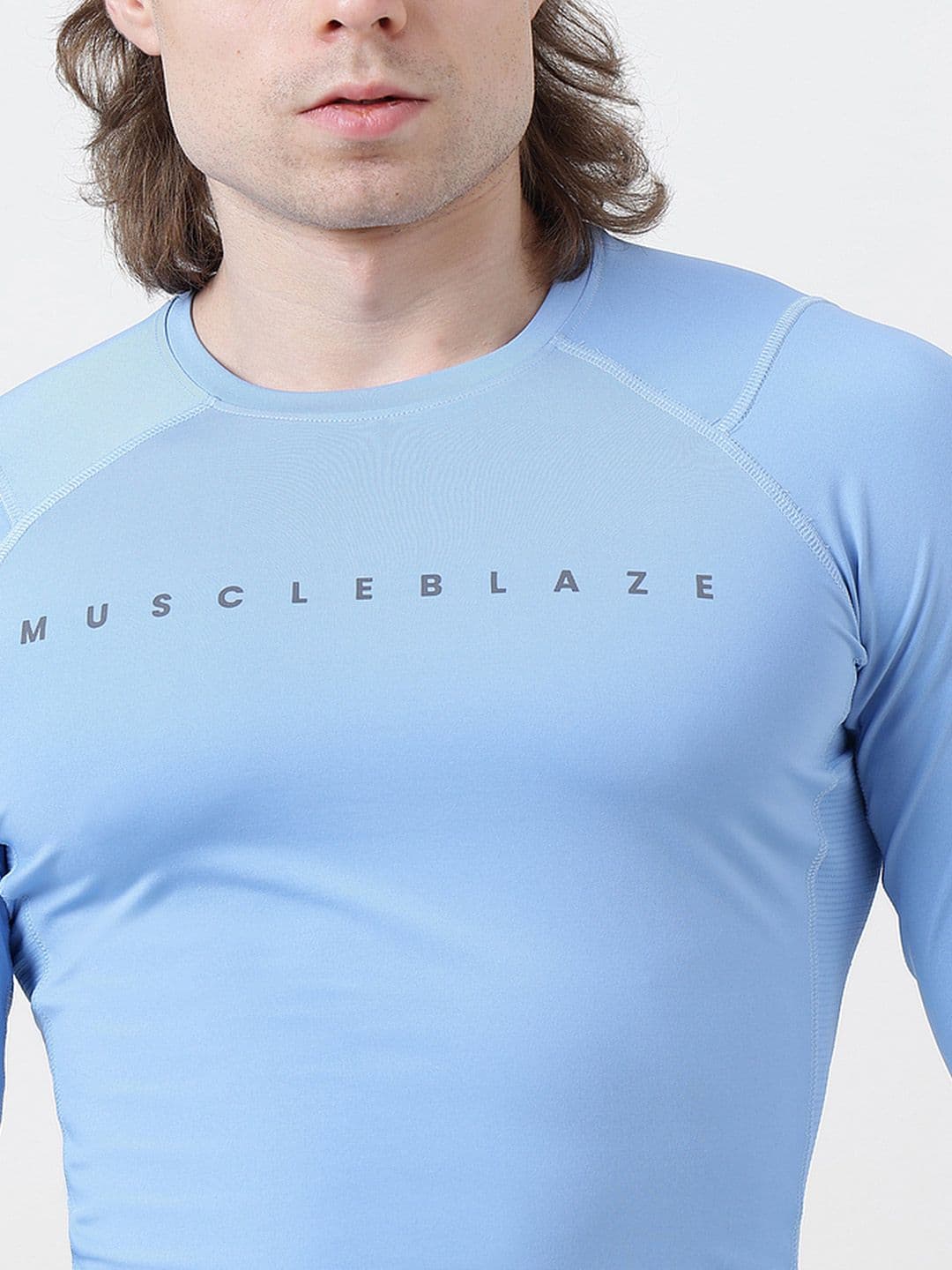 MuscleBlaze Unisex Brand Logo Printed Round Neck Compression T-shirt thumbnail 7