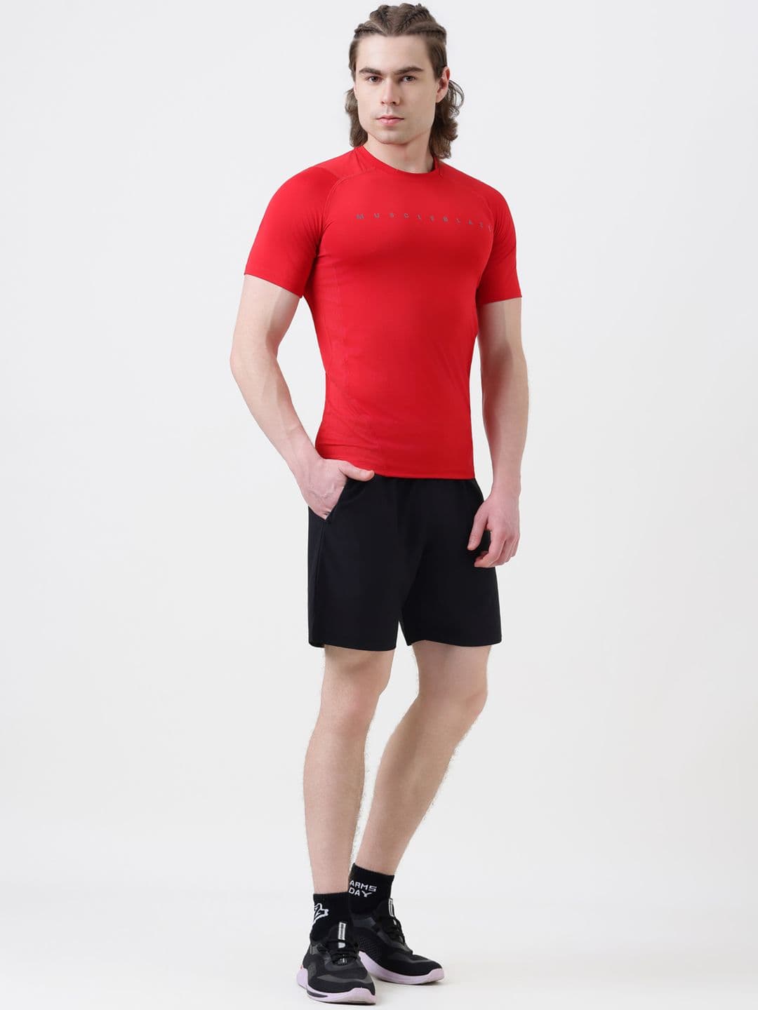 MuscleBlaze Unisex Brand Logo Printed Round Neck Compression T-shirt thumbnail 7