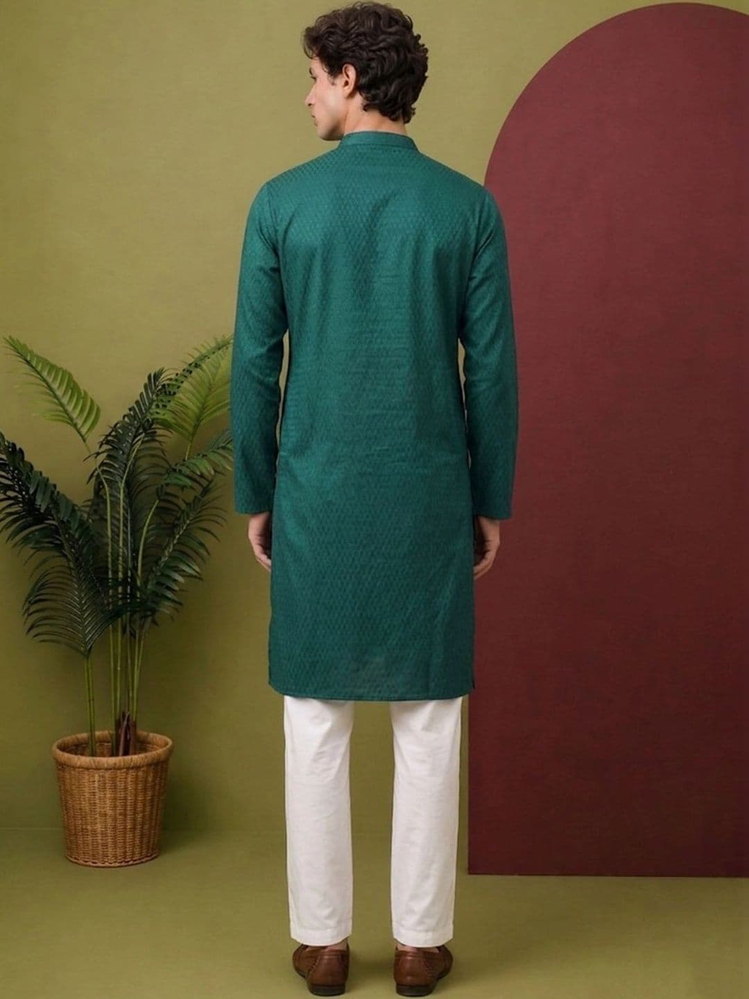 SOURAGYA Men Kurta thumbnail 5