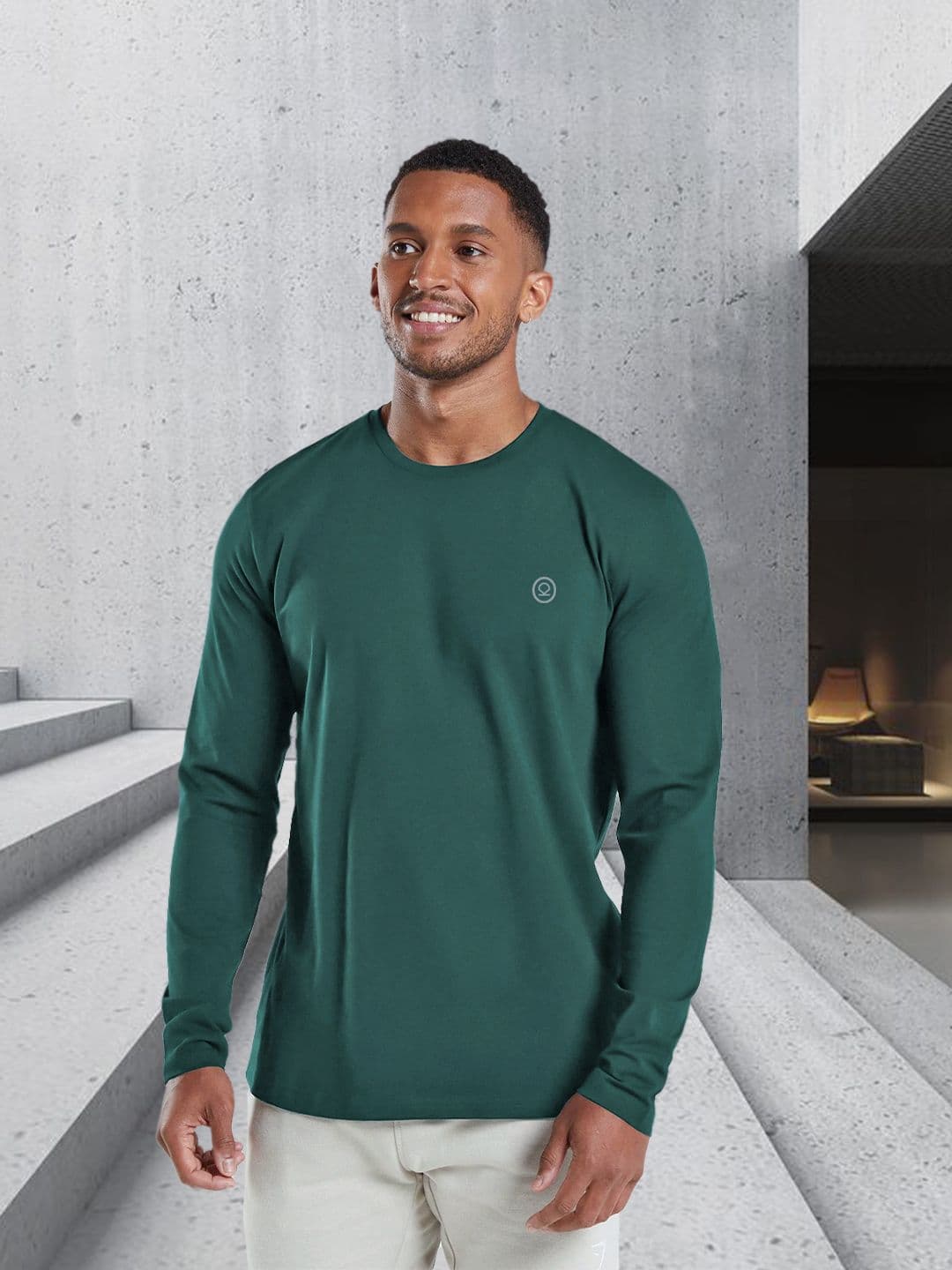 Chkokko Men Green Solid Round Neck Gym T-shirt - view 1