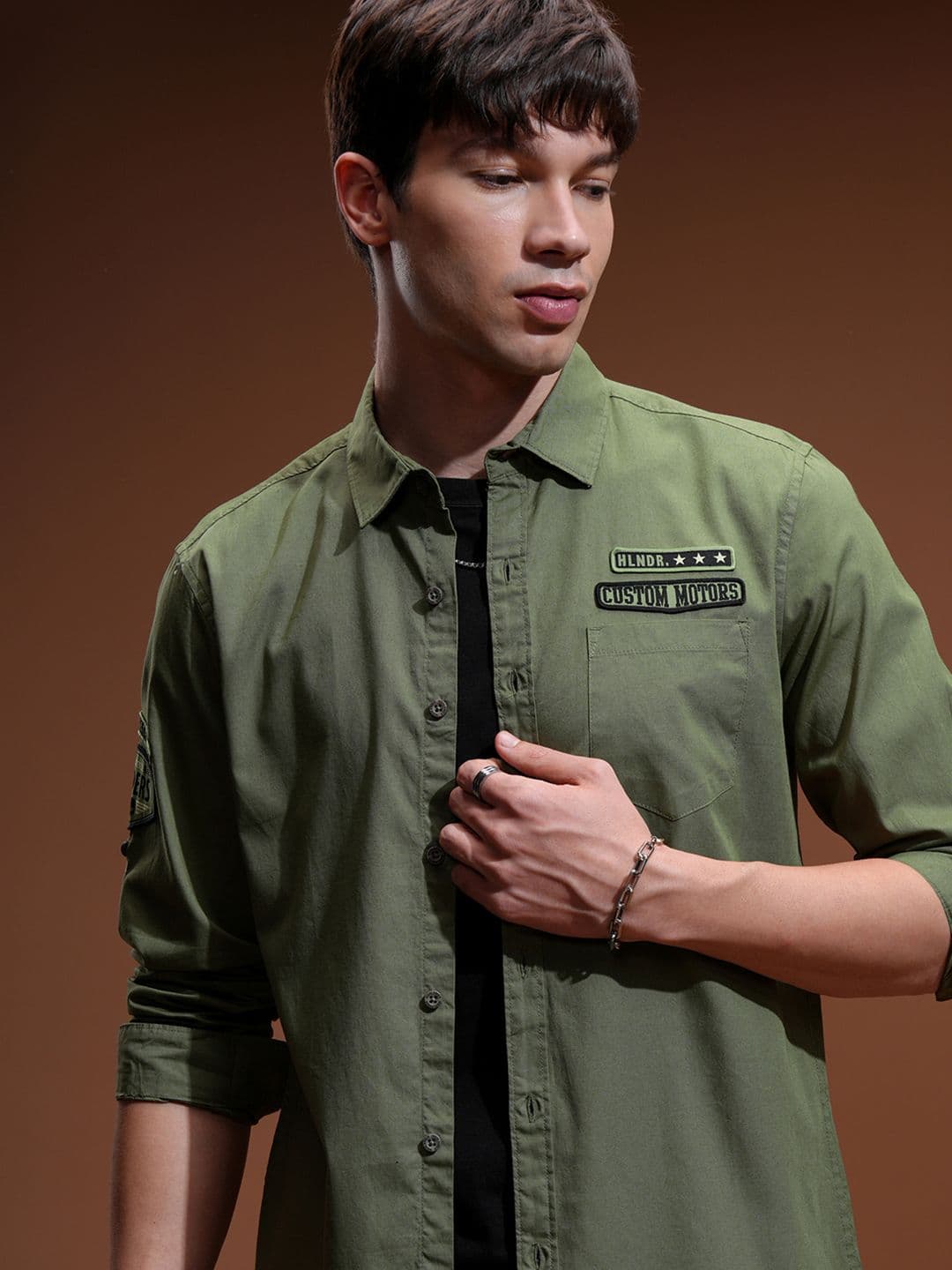 HIGHLANDER Men Olive Green Slim Fit Solid Casual Shirt - view 1