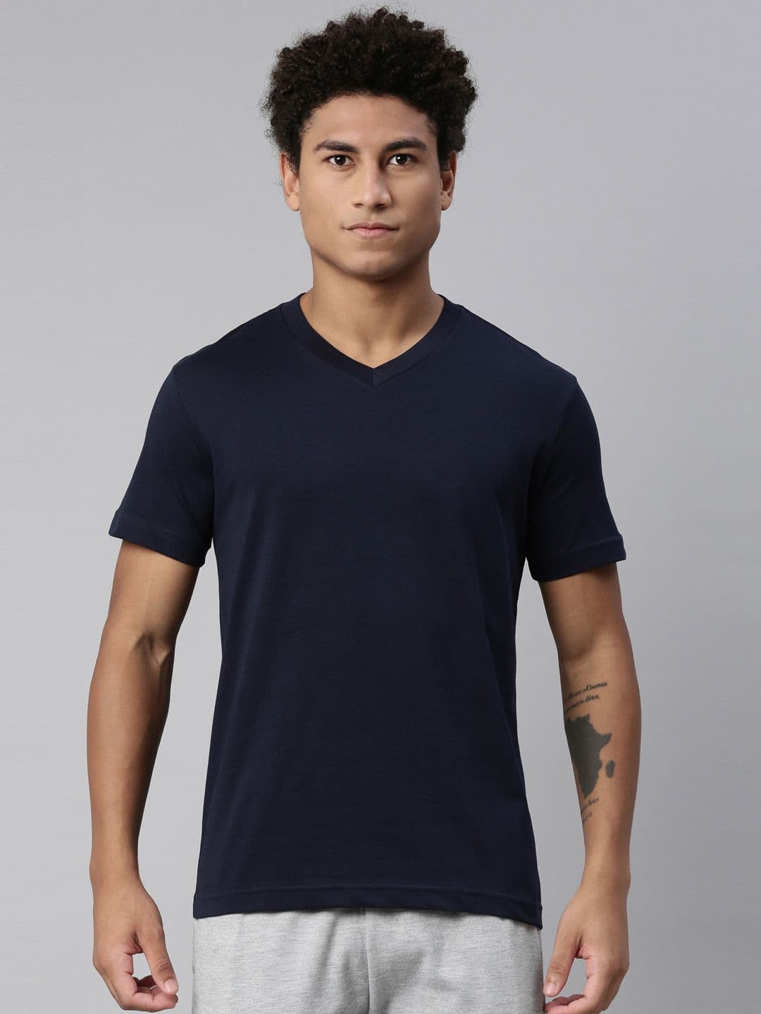 Levis Men Pure Cotton V Neck Short Sleeve Tshirt - view 1