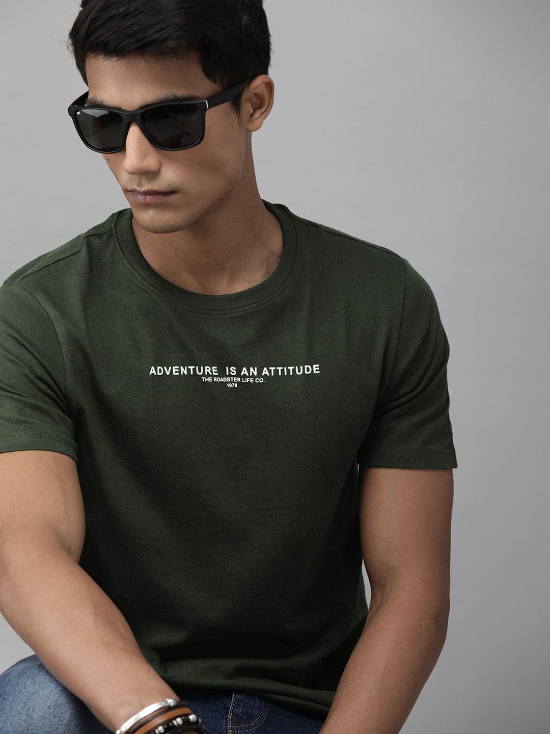 Roadster Men Olive Green Solid Round Neck Cotton T-shirt with Printed Detailing - view 1