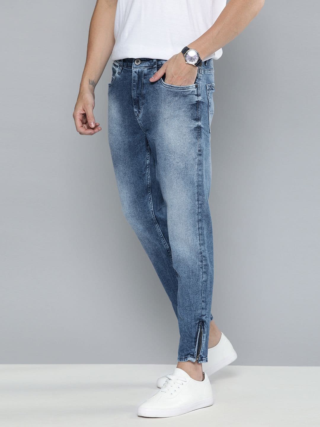 Mast & Harbour Men Blue Slim Tapered Fit Mid-Rise Clean Look Stretchable Cropped Jeans - view 1