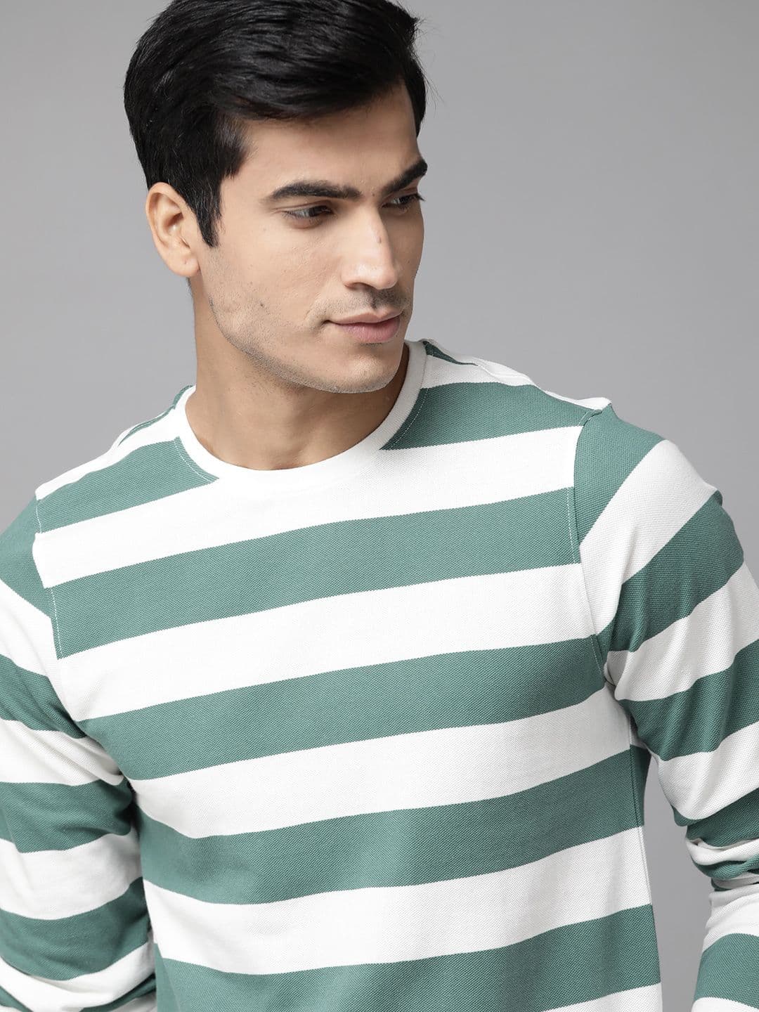 Roadster Men Green & White Striped Cotton Round Neck T-shirt - view 1