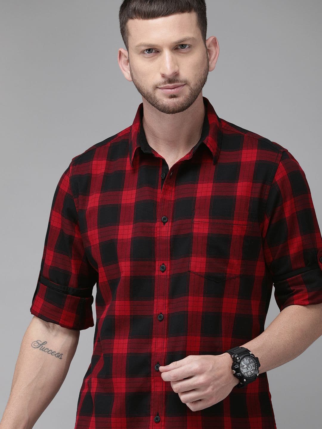 Roadster Men Red & Black Regular Fit Checked Casual Shirt - view 1