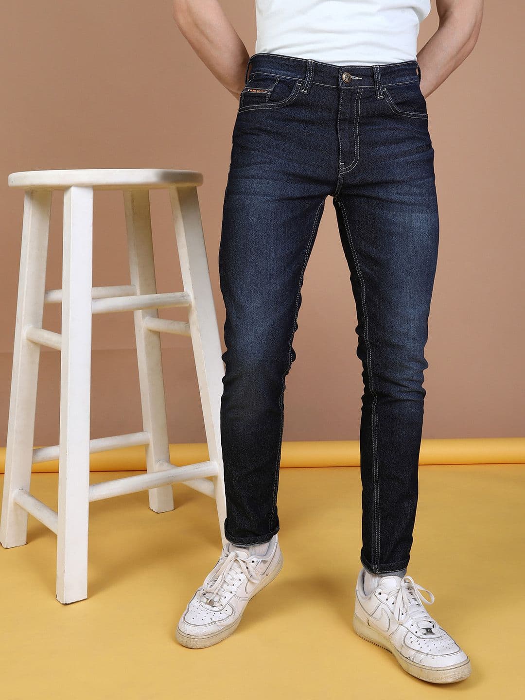 The Indian Garage Co Men Navy Blue Slim Fit Mid-Rise Clean Look Jeans - view 1