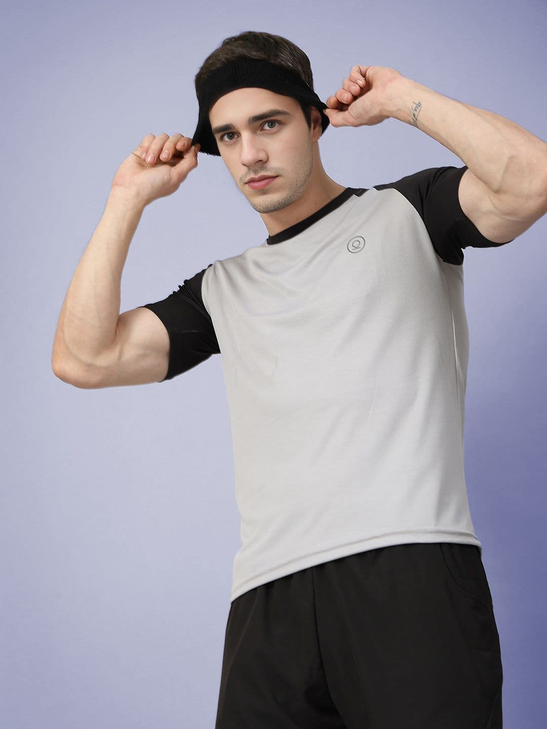Chkokko Men Grey Colourblocked Round Neck Gym T -Shirt - view 1