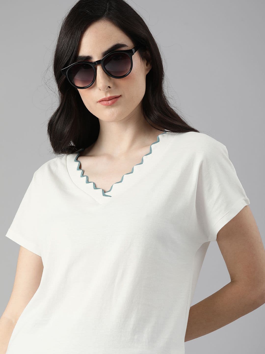 The Roadster Lifestyle Co Women White V-Neck Extended Sleeves Scalloped Tipping Pure Cotton T-shirt - view 1