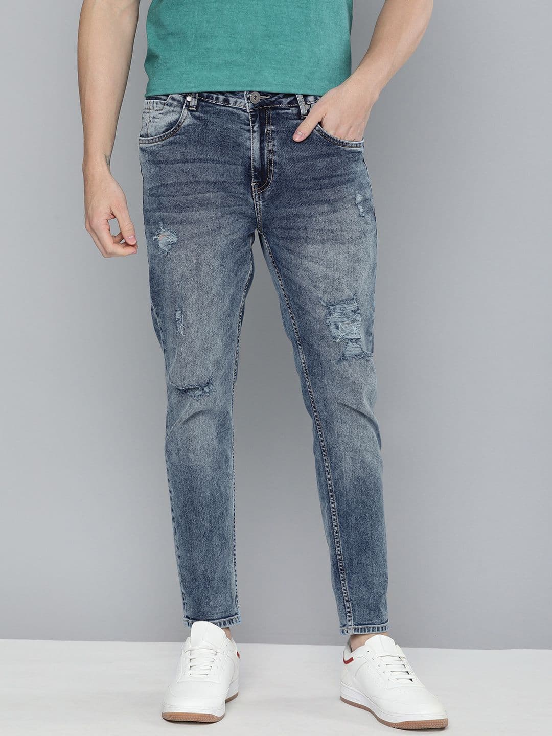 Mast & Harbour Men Blue Carrot Fit Mid-Rise Mildly Distressed Stretchable Jeans - view 1