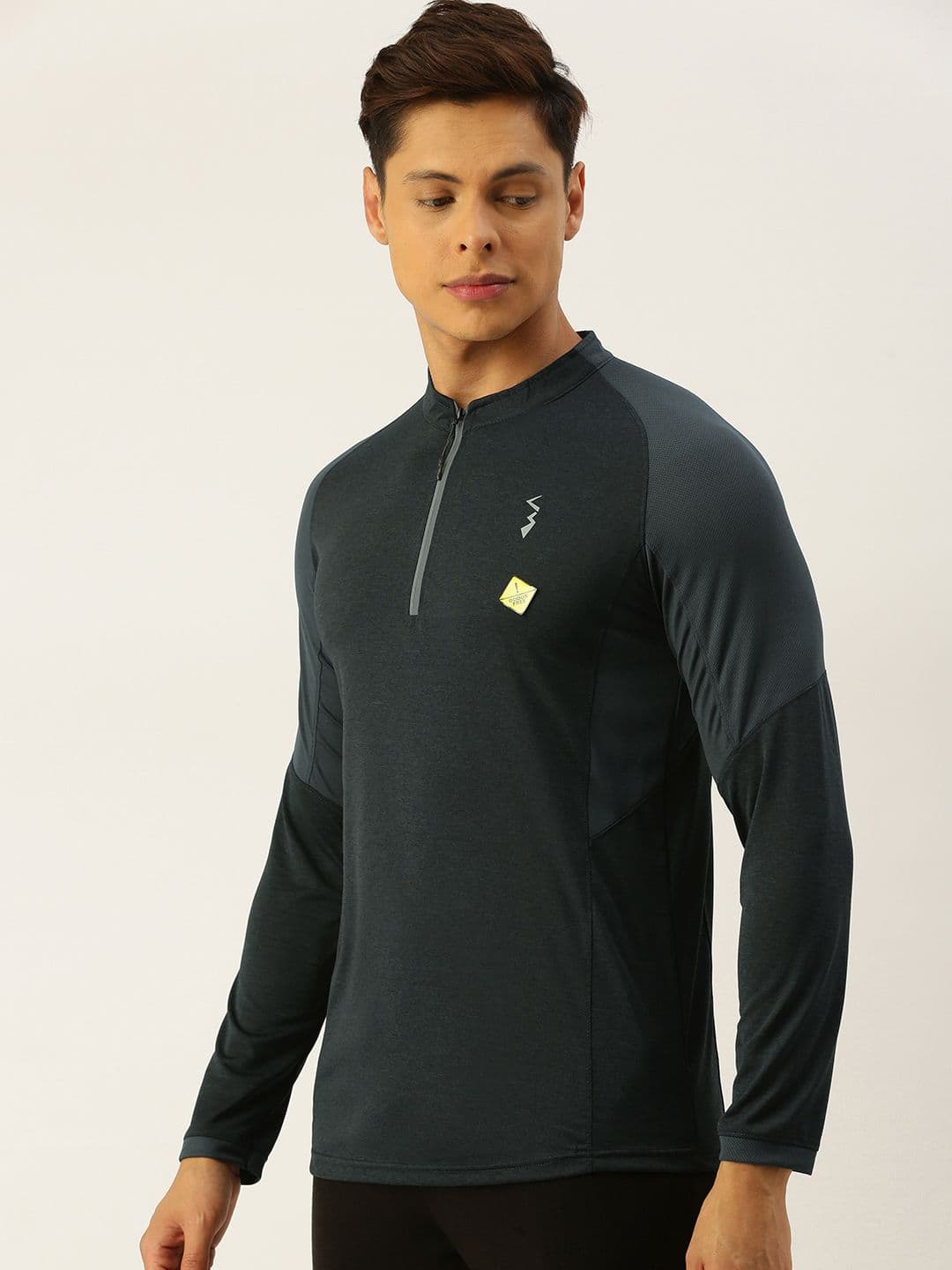 CAHOOT Men Charcoal Grey Solid Sports T-shirt - view 1