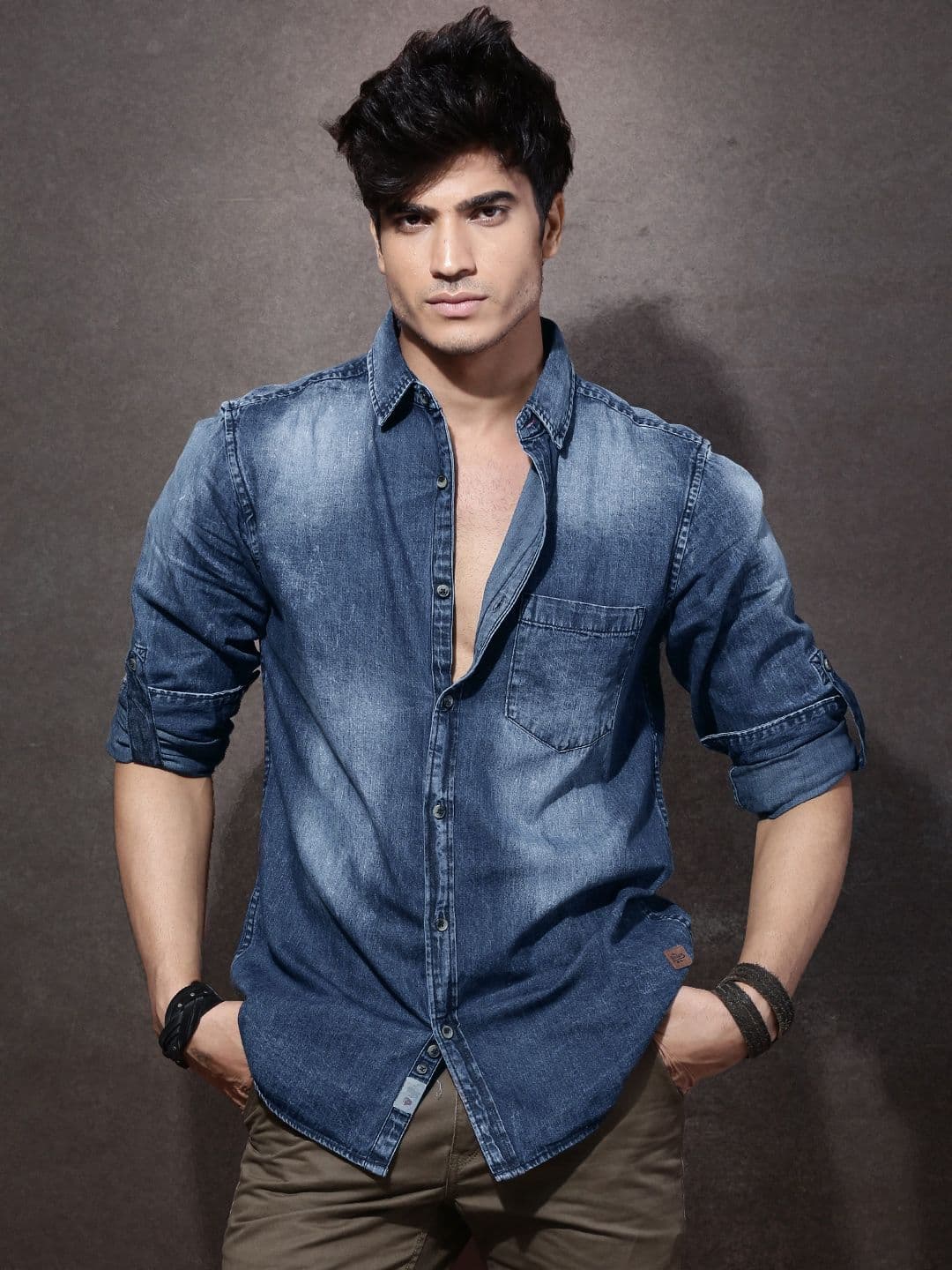 Roadster Men Blue Denim Washed Casual Shirt - view 1