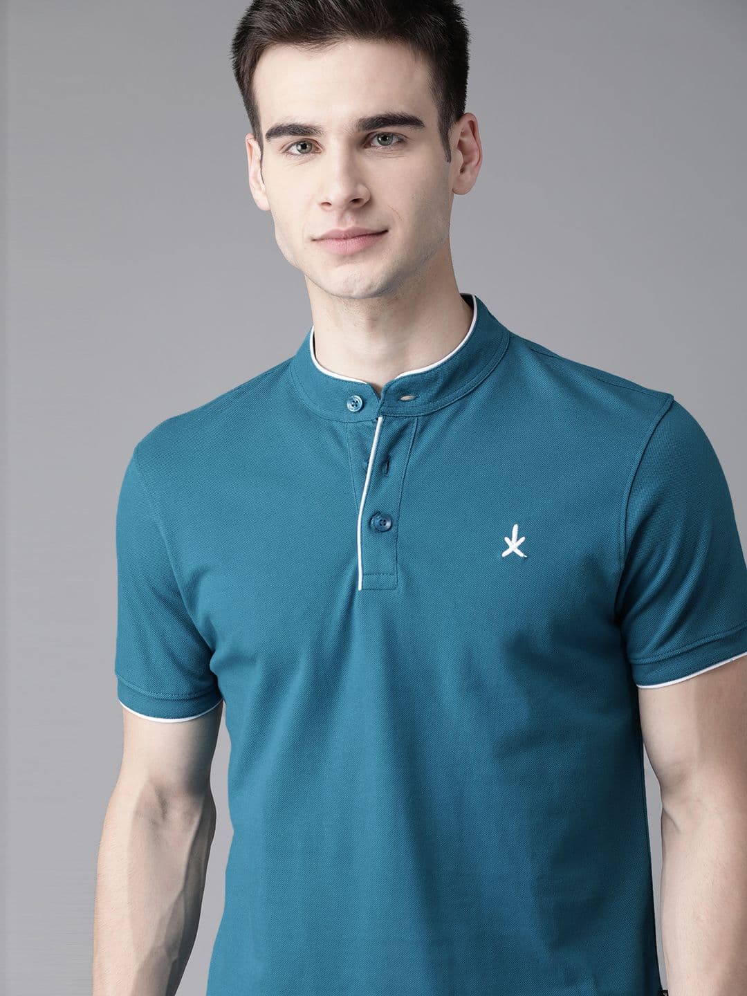 The Roadster Lifestyle Co Men Blue Pure Cotton Solid Henley Neck T-shirt - view 1