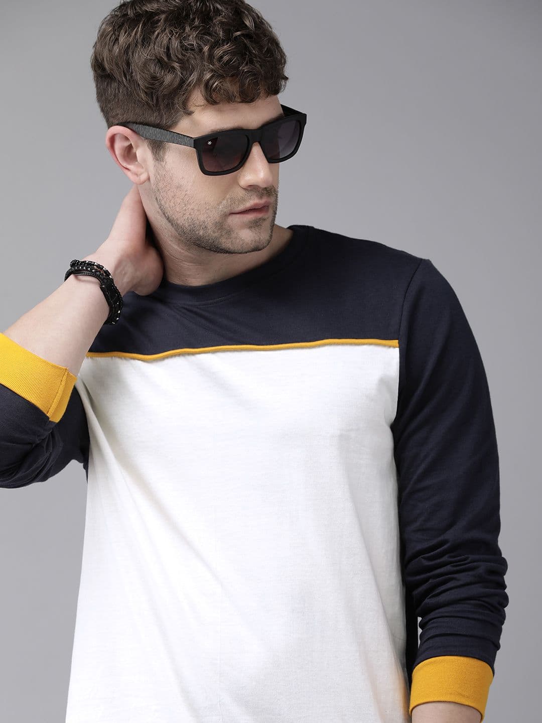 The Roadster Lifestyle Co Men Navy Blue White Colourblocked Pure Cotton T-shirt - view 1