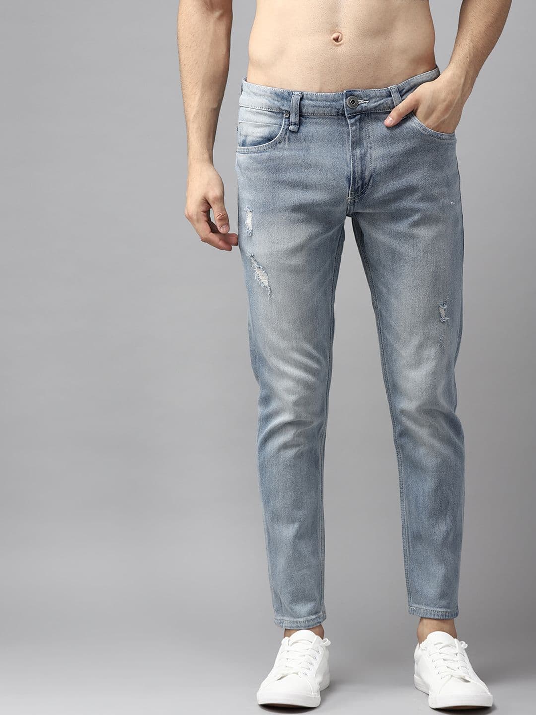 Roadster X fwd Men Blue Carrot Fit Mildly Distressed Light Fade Stretchable Jeans - view 1
