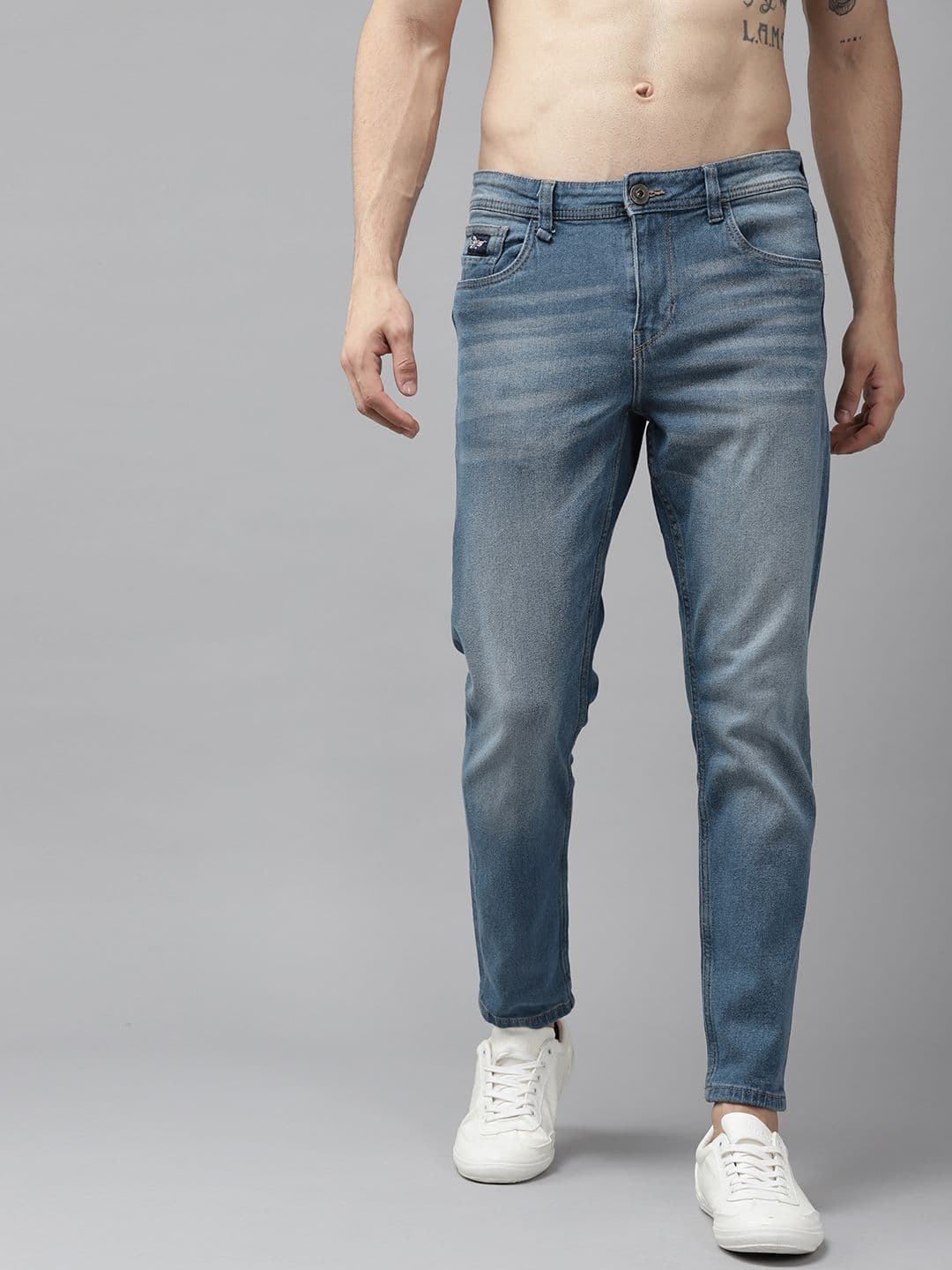 Roadster Men Blue Carrot Light Fade Stretchable Jeans - view 1