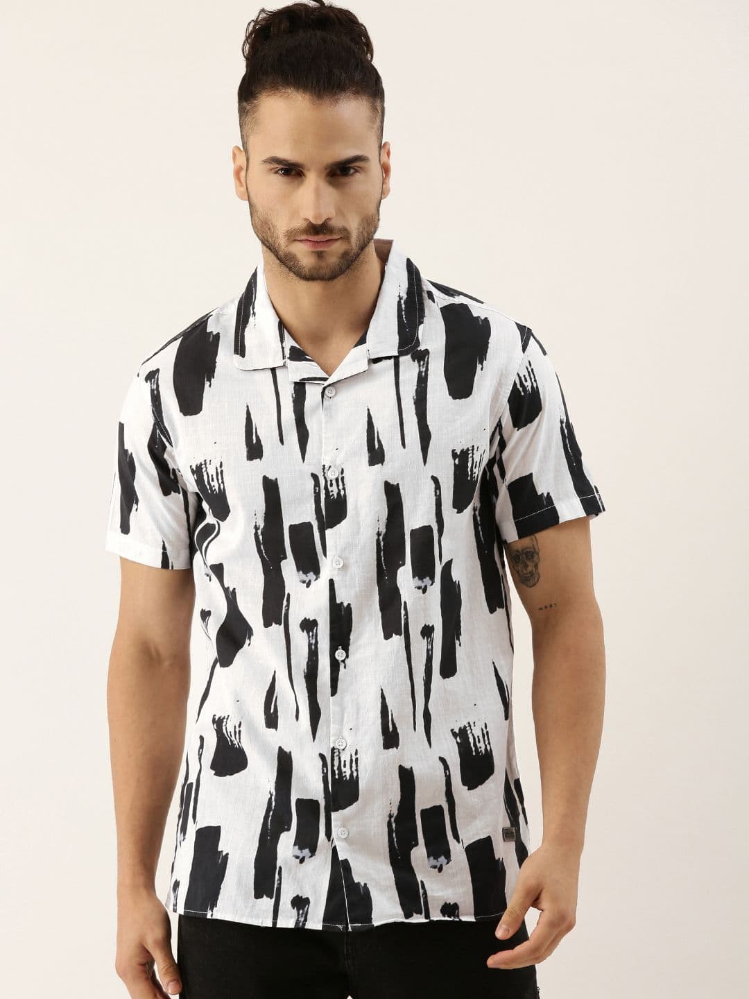 CAHOOT Men White & Black Abstract Print Cotton Casual Shirt - view 1
